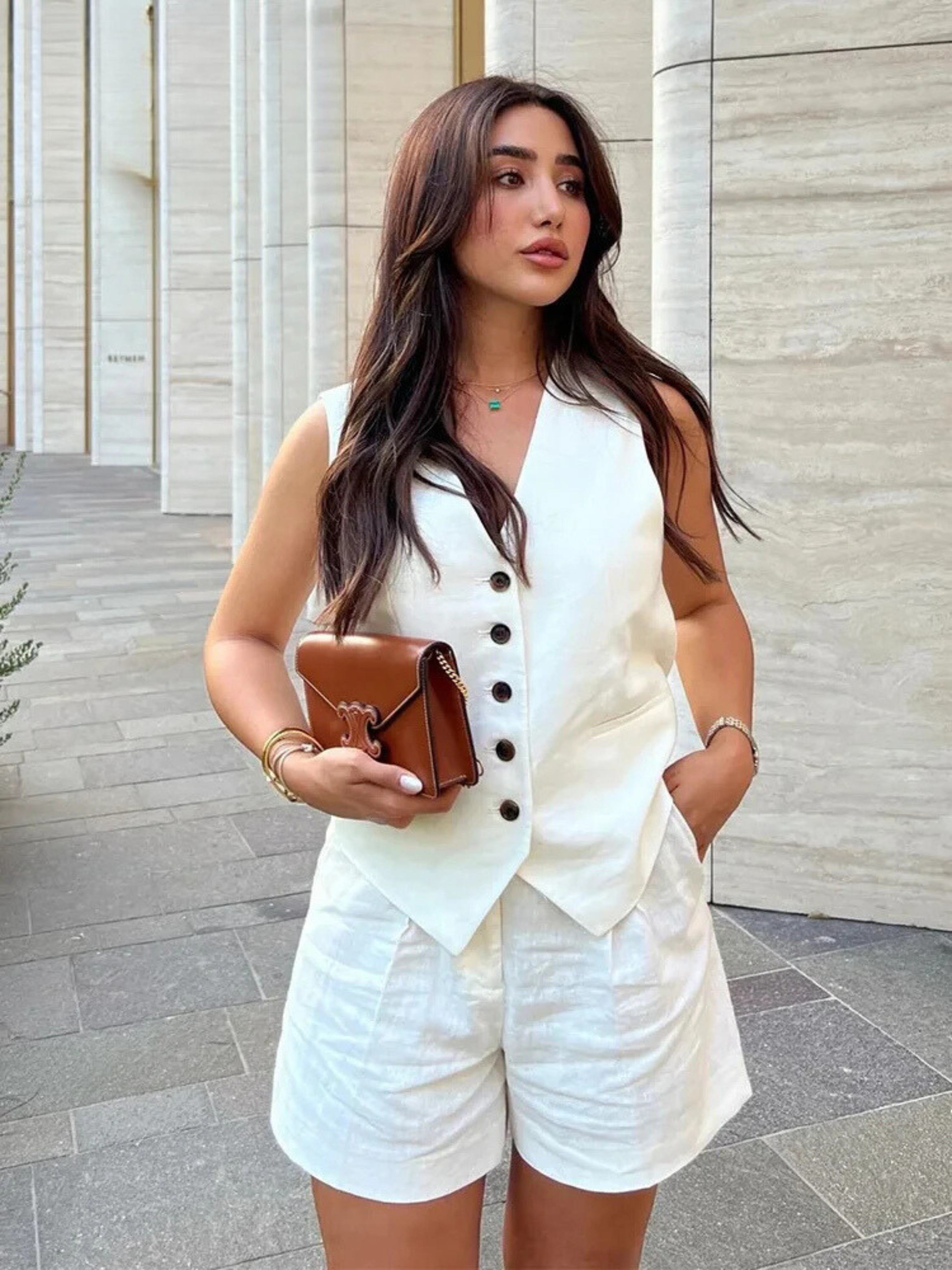 Veronica - 60% Linen Vest by Ares Milano