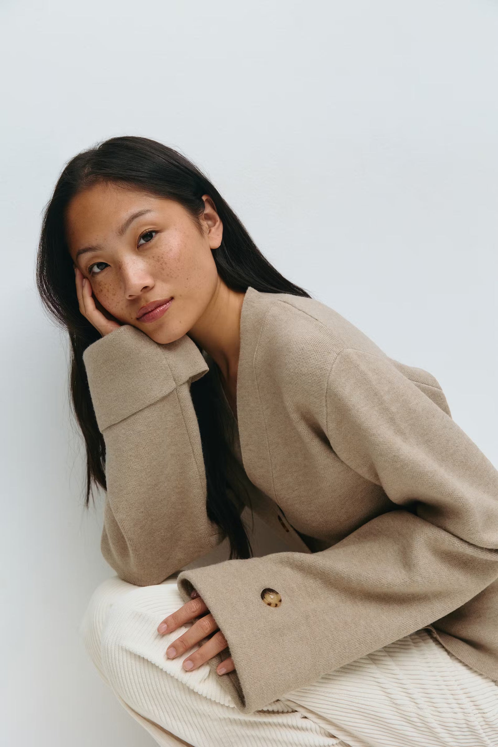 Valentina - Cropped Knit Cardigan by Ares Milano